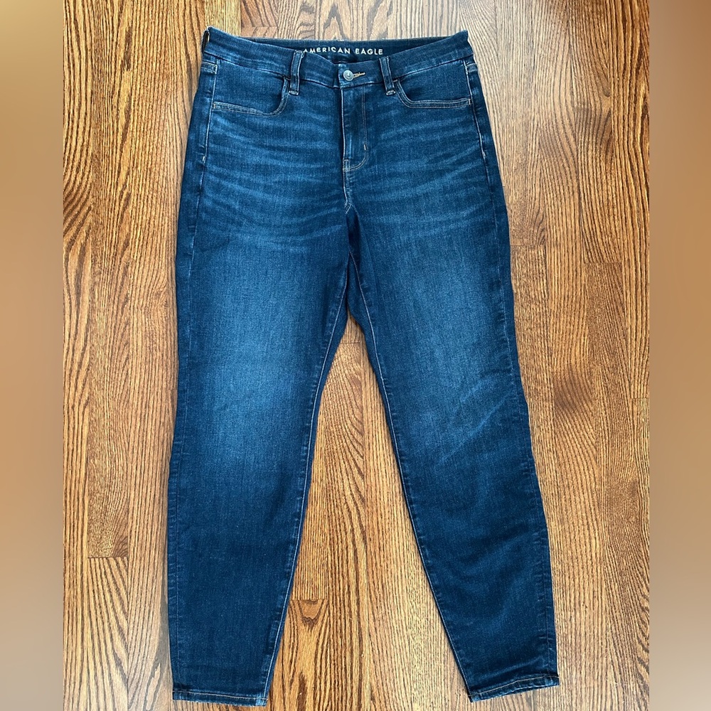 American Eagle Curvy High-Rose Jegging size 12R, Darker Blue